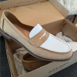 Sperry Women's Tan and White Loafers